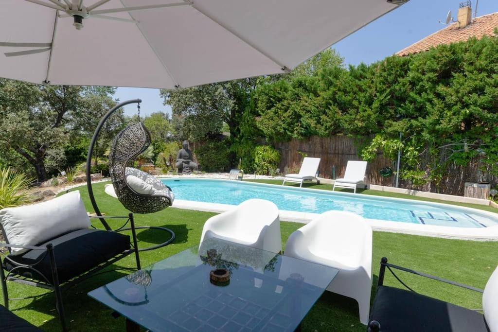 La Amapola Villa Valdemorillo ภายนอก รูปภาพ
