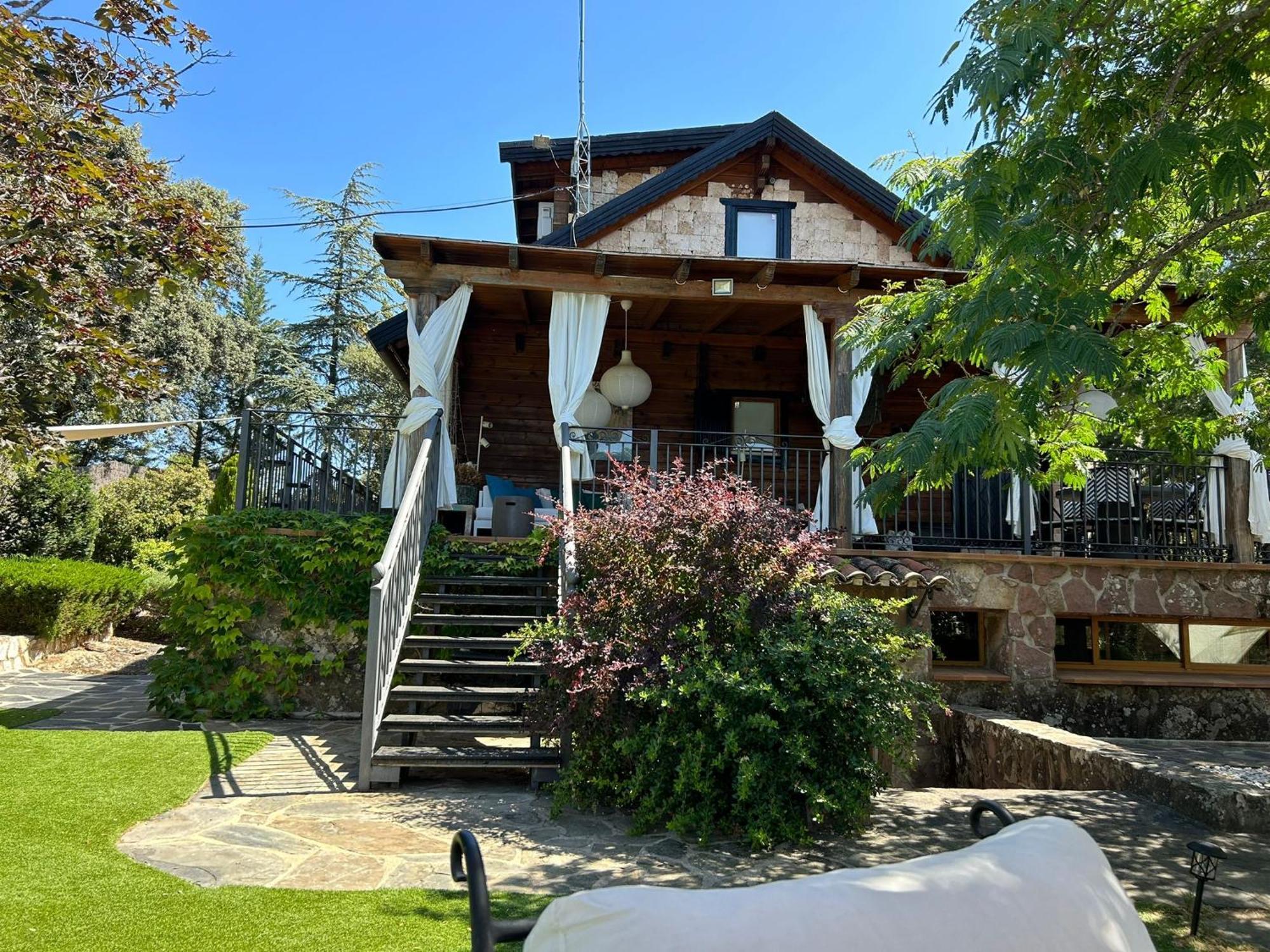 La Amapola Villa Valdemorillo ภายนอก รูปภาพ