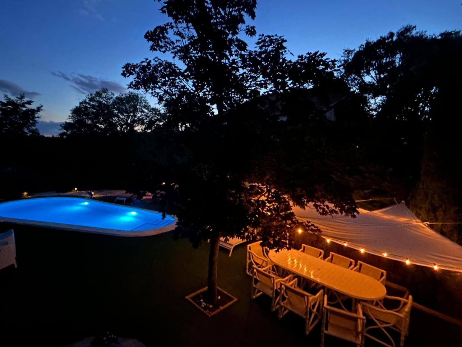 La Amapola Villa Valdemorillo ภายนอก รูปภาพ